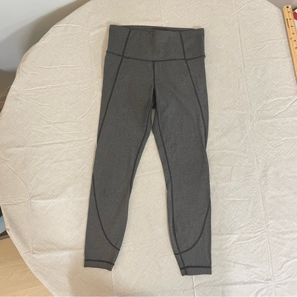 Athleta Leggings Small Salutation Grey Workout Three Layer Waistband Gently Worn - Picture 3 of 11